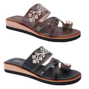 Women's Handmade Leather Slip-On Heeled Toe Ring Flower Accent Huarache Sandals